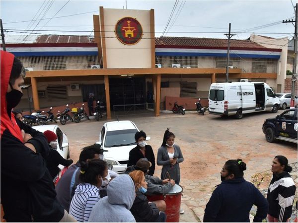 Internos y familiares piden vuelta de visitas a Tacumbú