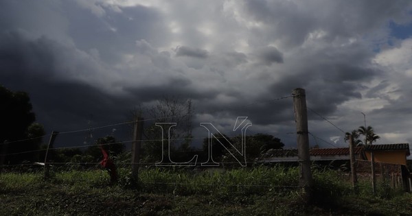 Pronostican un día martes con lluvias dispersas y descenso de la temperatura