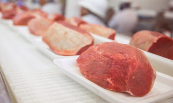 » Cayó la producción de carne en Estados Unidos durante el mes de mayo; hubo menos sacrificio bovino, porcino y avícola