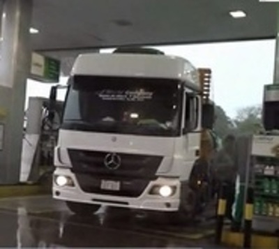 Delincuentes se alzan con G. 80 millones de una gasolinera - Paraguay.com