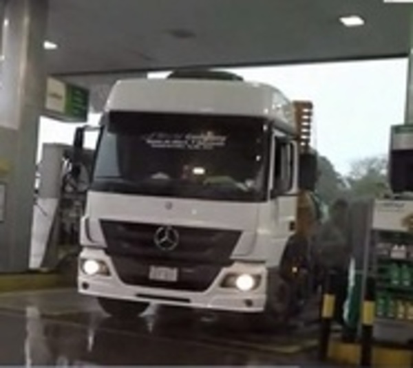 Delincuentes se alzan con G. 80 millones de una gasolinera - Paraguay.com
