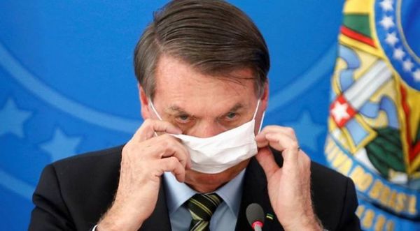 Bolsonaro da positivo al coronavirus y se trata con cloroquina