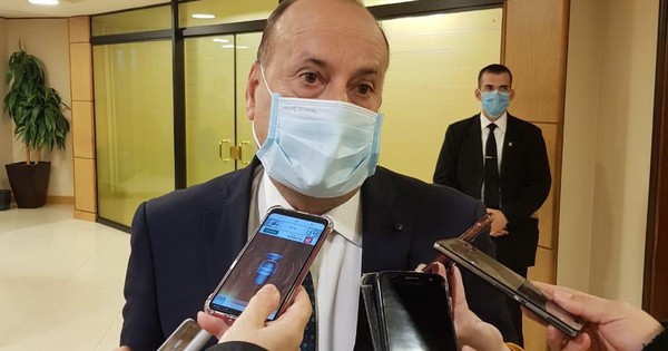 Desde el lunes analizarán pedido de ampliación de préstamos, informó Salomón