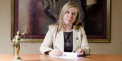 Denuncian a esposo de fiscal de Encarnación por violar cuarentena - Nacionales - ABC Color