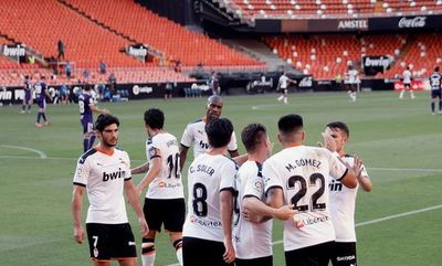 Valencia sigue luchando por Europa - Fútbol - ABC Color
