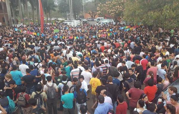 Organizan movilización nacional estudiantil contra recortes presupuestarios