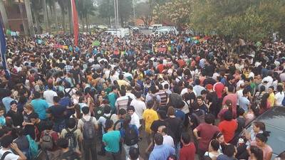 Organizan movilización nacional estudiantil contra recortes presupuestarios