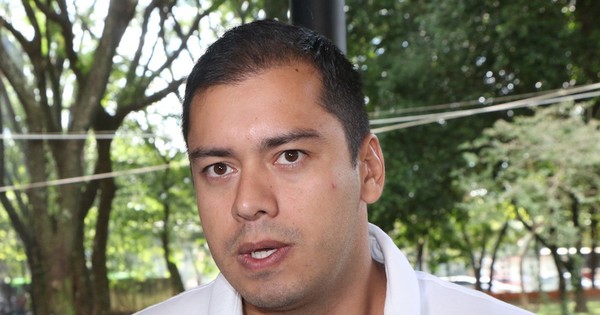Prieto anuncia reunión en Foz con prefecto que dio positivo al COVID-19