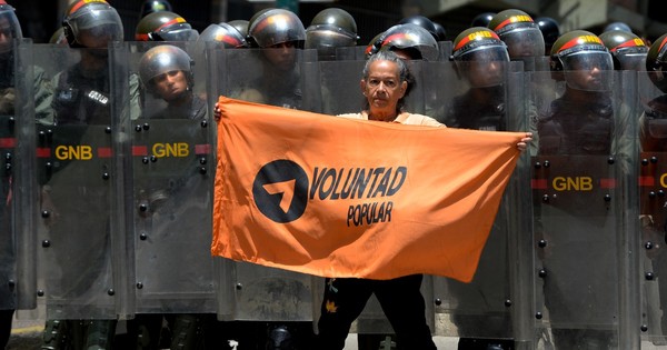 Máxima corte de Venezuela suspende directiva del partido político de Guaidó