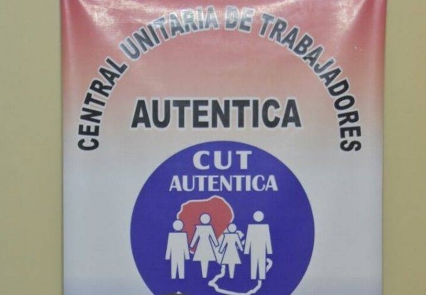 HOY / Bernardo Rojas, de la Central Unitaria de Trabajadores, sobre el reajuste del salario mínimo