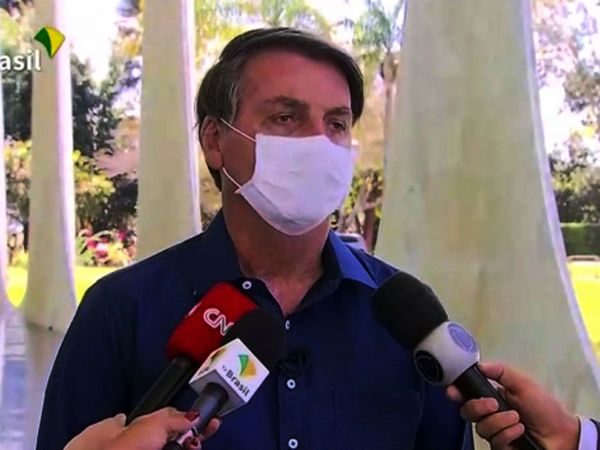 De “gripecita”  calificó Bolsonaroal coronavirus que ahora le infecta