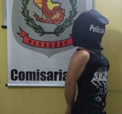 Travestido fue descubierto al hurtar mercaderías