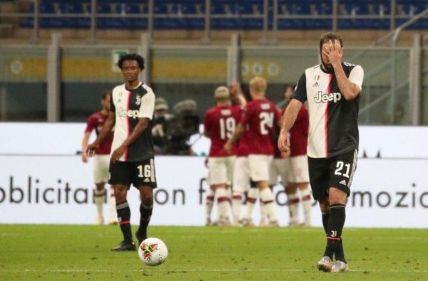 Juventus desperdicia un 2-0 y cae 4-2 ante el Milan