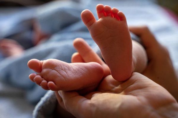 Una madre con Covid-19 dio a luz a un bebé en CDE