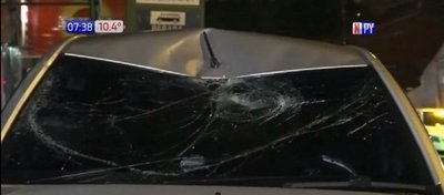 Caballo provoca accidente en Acceso Sur | Noticias Paraguay