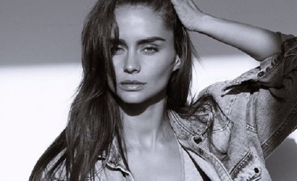 La modelo paraguaya Lourdes Motta aparece en la revista Maxim de México
