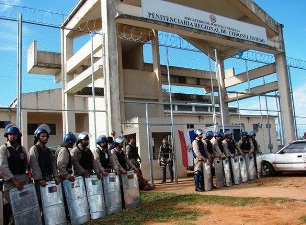 HOY / Sicarios asesinan al jefe de seguridad de la cárcel de Coronel Oviedo