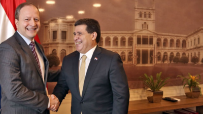 El gobierno fantasma