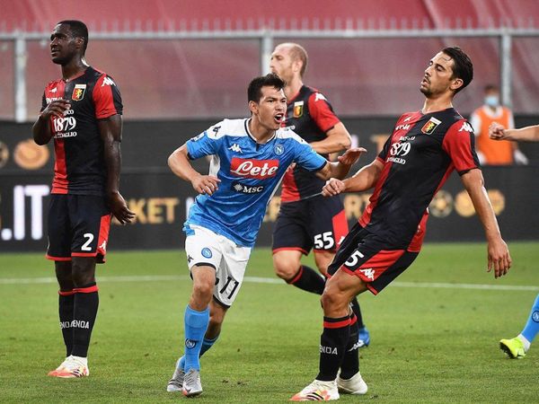 Lozano da el triunfo al Napoli
