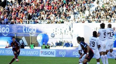 ¡A lo Ciclón! Ocho años del golazo de Fabbro y el título de Cerro en su centenario - Megacadena — Últimas Noticias de Paraguay