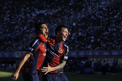 Ocho años de un gran festejo azulgrana - Fútbol - ABC Color