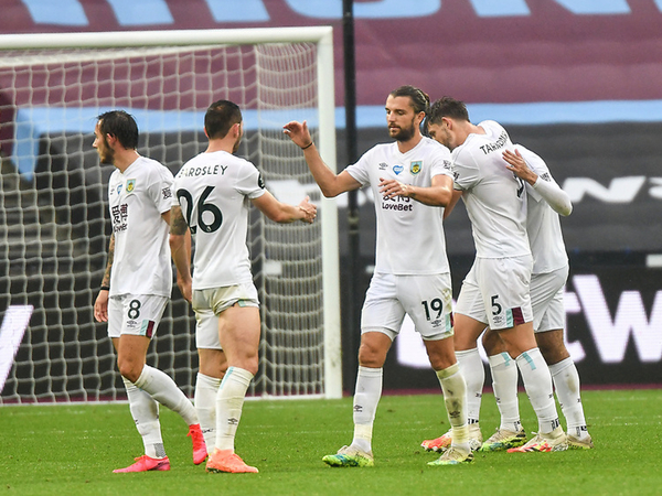 West Ham no logra hacer pie ante el Burnley