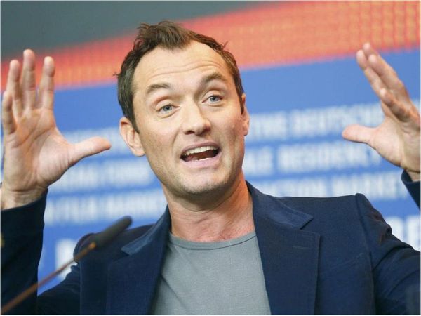 Jude Law se dirige a Nunca Jamás en la piel del Capitán Garfio