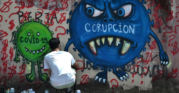 Investigador hondureño alerta sobre muertes por COVID-19 debido a corrupción e ineficiencia
