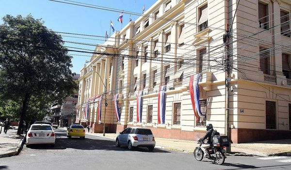 Presidente del BNF reconoce que no se puede hacer frente a todos los pedidos de créditos - Nacionales - ABC Color