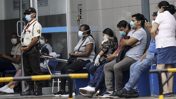 Hospitales en Perú colapsan por Covid: "Las personas mueren en las calles o esperando su turno" » Ñanduti