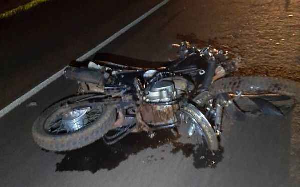 Motociclista muere en brutal choque frontal - ABC en el Este - ABC Color