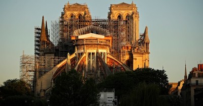 “Amplio consenso” en Francia para reconstruir aguja de la catedral de Notre Dame “tal y como era”