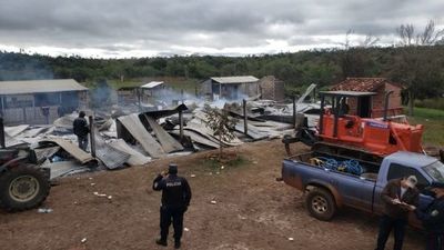 Ataque, toma de rehén y quema de retiro en Yasy Cañy  - Nacionales - ABC Color