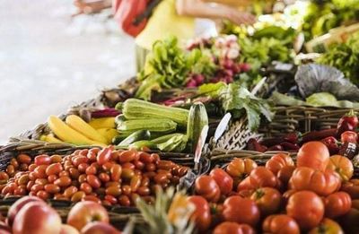 Organizan ferias comunitarias para reactivar economía en los barrios  - ABC en el Este - ABC Color