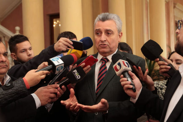 "Tenemos que pensar en separar al administrador del ministro"- Juan Ernesto Villamayor