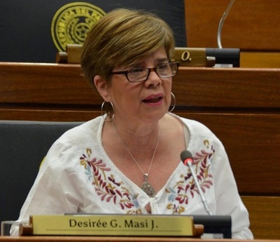 "Julio Mazzoleni debe pedir perdón al pueblo para recuperar algo de credibilidad", dice senadora