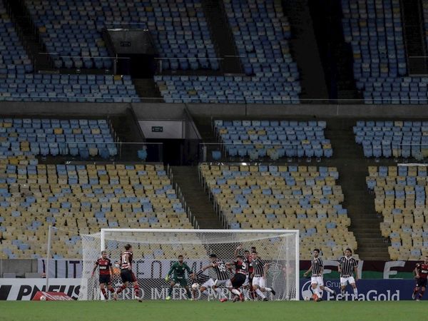 Río de Janeiro da marcha atrás y aplaza asistencia de público a estadios