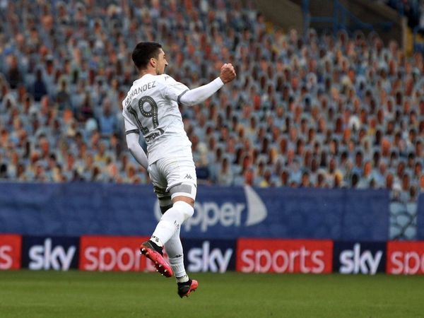 El Leeds de Bielsa golea y recupera el liderato del 'Championship'