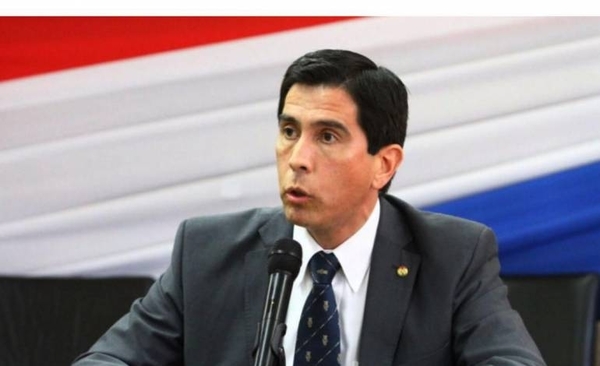 HOY / Federico González, ministro asesor de Asuntos Internacionales, sobre el caso de una compatriota de 48, con graves secuelas por meningitis, que vive sola en la Argentina