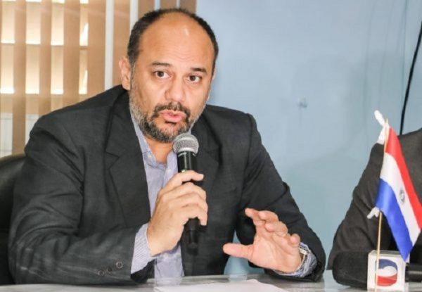 No faltarán insumos para test de Covid-19, asegura viceministro