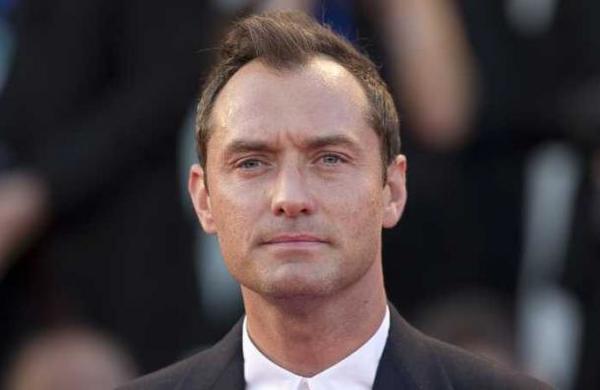 Jude Law sería 'Capitán Garfio' en una nueva película sobre Peter Pan - SNT