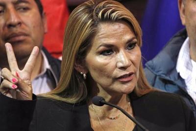Presidenta de Bolivia: "He dado positivo al Covid-19"
