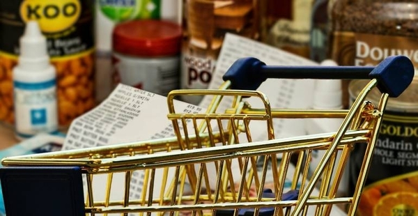 HOY / Mayoría de casos positivos en Luque están relacionados a foco generado en un comercial