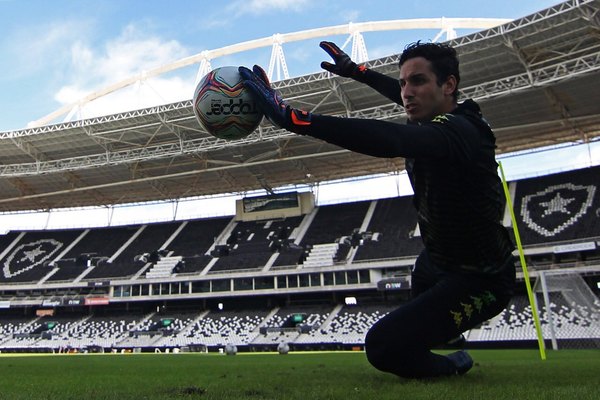 'Gatito' Fernández tendrá de compañero a una estrella africana