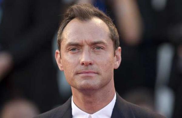 Jude Law sería 'Capitán Garfio' en una nueva película sobre Peter Pan - C9N