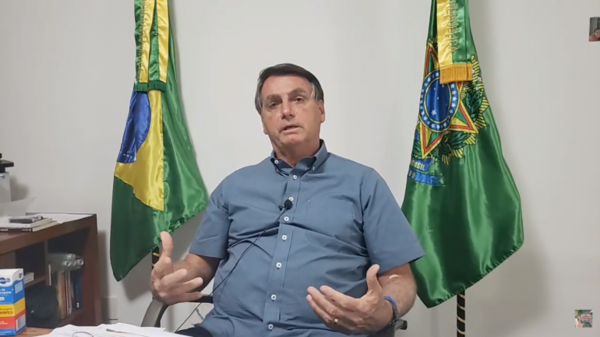 HOY / Desde el aislamiento, Bolsonaro pide a alcaldes y gobernadores que abran el comercio