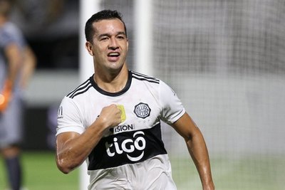QUIERE CANTAR CON ROQUE | Crónica