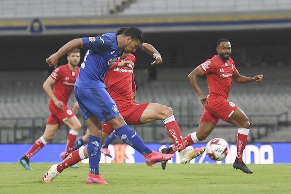 “No creí que el fútbol acá fuera tan intenso” | Crónica