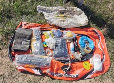 Encuentran caleta con objetos de grupo guerrilero ACA-EP