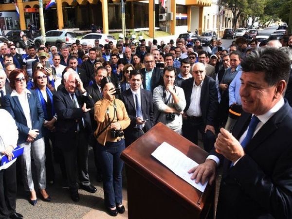 Liberales celebran 133 años en medio de fuerte división